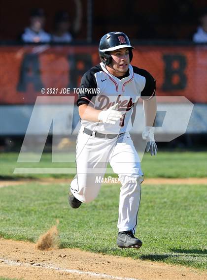 Thumbnail 2 in Burke Catholic @ Marlboro Central photogallery.