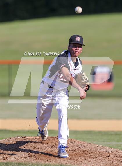 Thumbnail 1 in Burke Catholic @ Marlboro Central photogallery.