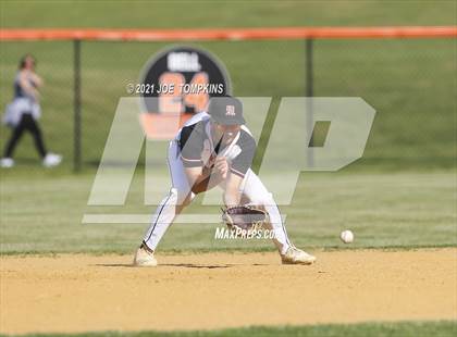 Thumbnail 2 in Burke Catholic @ Marlboro Central photogallery.
