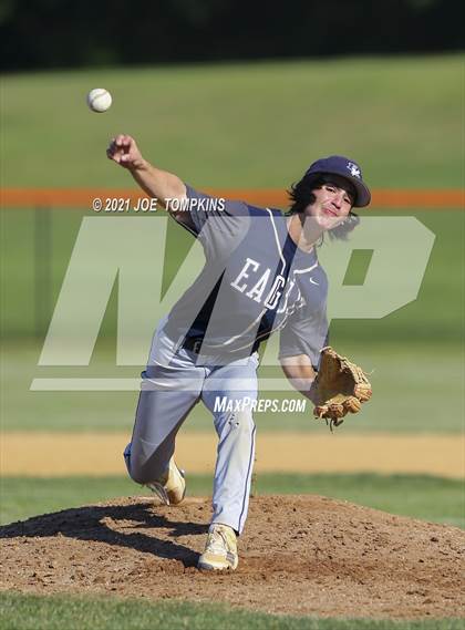 Thumbnail 2 in Burke Catholic @ Marlboro Central photogallery.