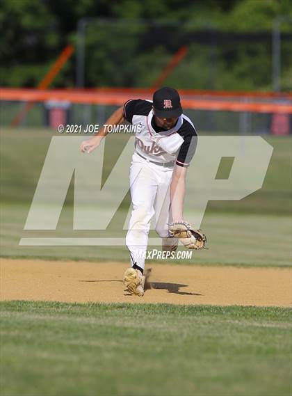 Thumbnail 2 in Burke Catholic @ Marlboro Central photogallery.