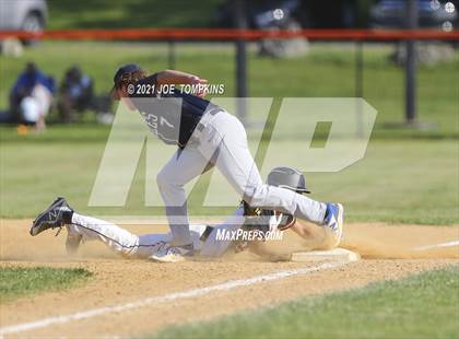 Thumbnail 2 in Burke Catholic @ Marlboro Central photogallery.
