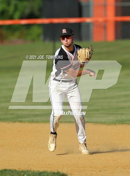 Thumbnail 2 in Burke Catholic @ Marlboro Central photogallery.