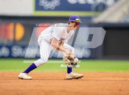 Thumbnail 1 in Queens Metro vs Hunter College (NYC PSAL AA Final) photogallery.