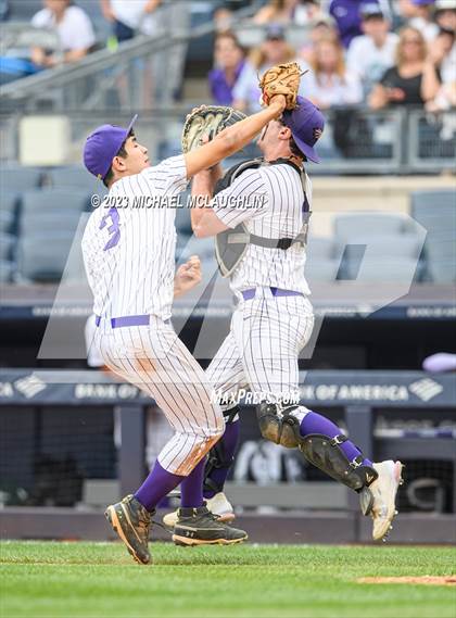 Thumbnail 2 in Queens Metro vs Hunter College (NYC PSAL AA Final) photogallery.