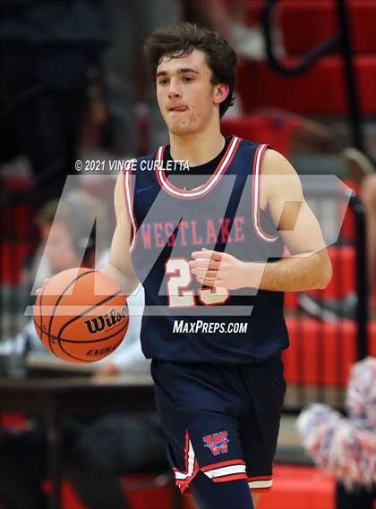 Thumbnail 2 in Clark vs. Westlake (UIL 6A Regional Finals) photogallery.