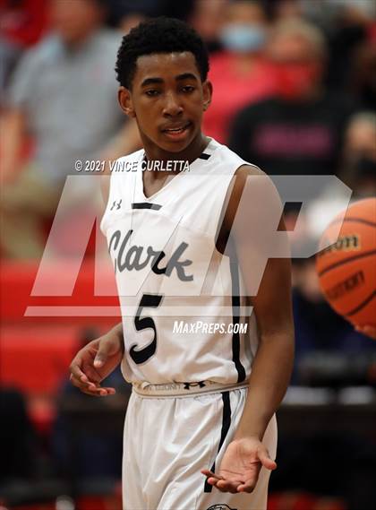 Thumbnail 3 in Clark vs. Westlake (UIL 6A Regional Finals) photogallery.