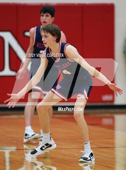 Thumbnail 1 in Clark vs. Westlake (UIL 6A Regional Finals) photogallery.