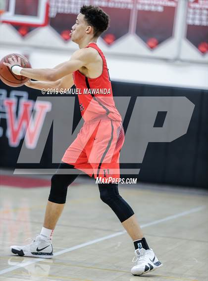 Thumbnail 3 in  Loyola @ Harvard-Westlake photogallery.