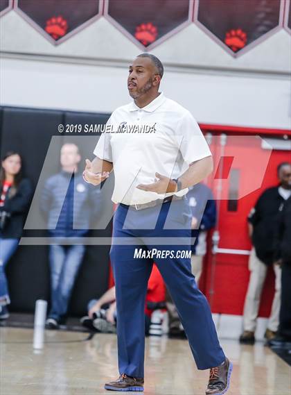 Thumbnail 1 in  Loyola @ Harvard-Westlake photogallery.