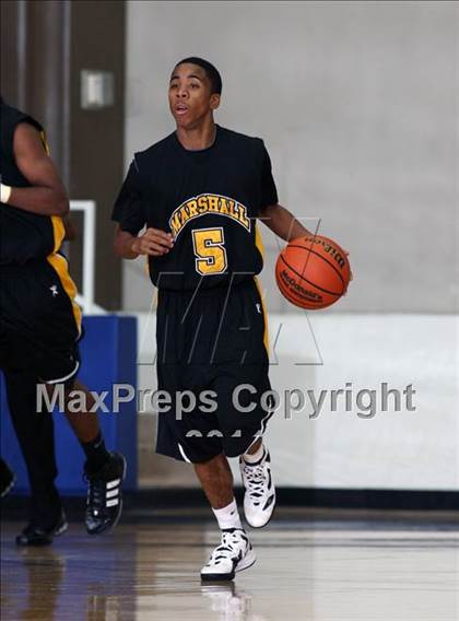 Thumbnail 3 in Fort Bend Marshall vs. Judson (McDonald's Texas Invitational) photogallery.