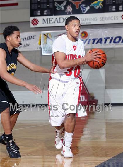 Thumbnail 2 in Fort Bend Marshall vs. Judson (McDonald's Texas Invitational) photogallery.