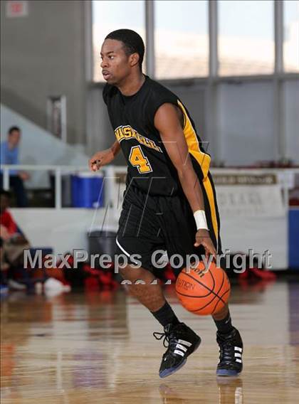 Thumbnail 3 in Fort Bend Marshall vs. Judson (McDonald's Texas Invitational) photogallery.