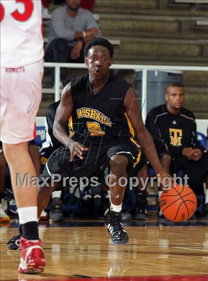 Thumbnail 3 in Fort Bend Marshall vs. Judson (McDonald's Texas Invitational) photogallery.