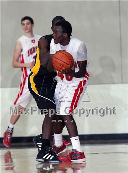 Thumbnail 3 in Fort Bend Marshall vs. Judson (McDonald's Texas Invitational) photogallery.