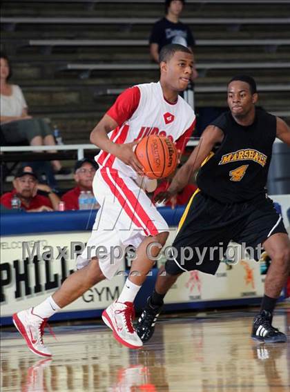 Thumbnail 3 in Fort Bend Marshall vs. Judson (McDonald's Texas Invitational) photogallery.
