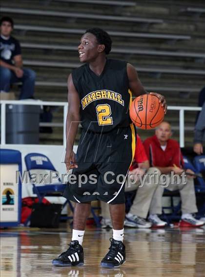 Thumbnail 2 in Fort Bend Marshall vs. Judson (McDonald's Texas Invitational) photogallery.