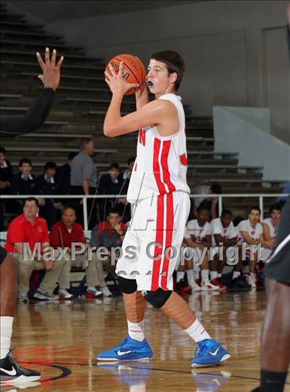 Thumbnail 2 in Fort Bend Marshall vs. Judson (McDonald's Texas Invitational) photogallery.