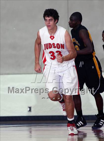 Thumbnail 1 in Fort Bend Marshall vs. Judson (McDonald's Texas Invitational) photogallery.
