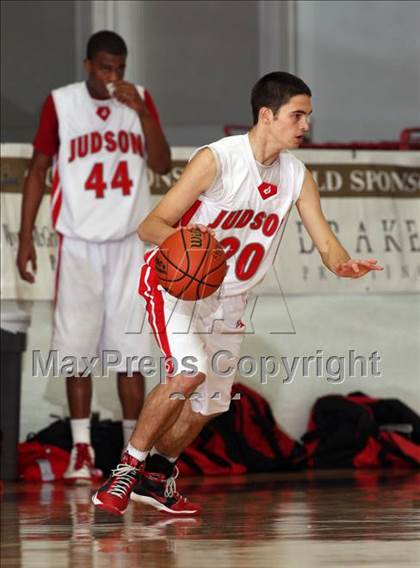 Thumbnail 2 in Fort Bend Marshall vs. Judson (McDonald's Texas Invitational) photogallery.