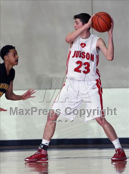 Thumbnail 1 in Fort Bend Marshall vs. Judson (McDonald's Texas Invitational) photogallery.