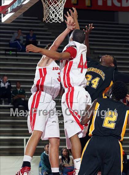 Thumbnail 1 in Fort Bend Marshall vs. Judson (McDonald's Texas Invitational) photogallery.
