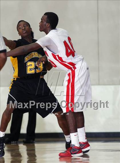 Thumbnail 1 in Fort Bend Marshall vs. Judson (McDonald's Texas Invitational) photogallery.