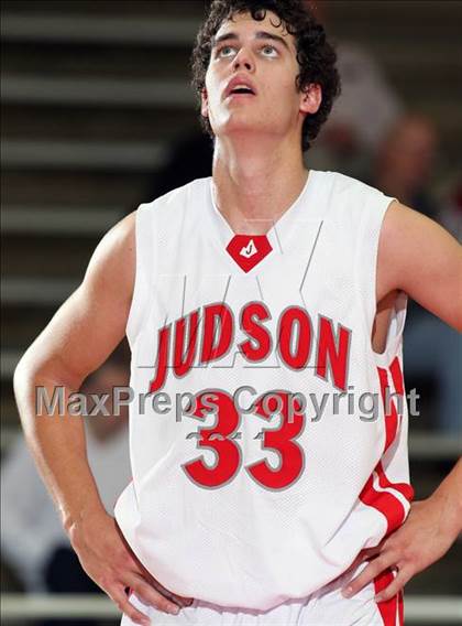 Thumbnail 2 in Fort Bend Marshall vs. Judson (McDonald's Texas Invitational) photogallery.