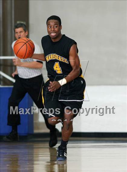 Thumbnail 1 in Fort Bend Marshall vs. Judson (McDonald's Texas Invitational) photogallery.