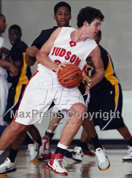 Thumbnail 1 in Fort Bend Marshall vs. Judson (McDonald's Texas Invitational) photogallery.
