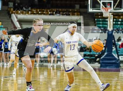 Thumbnail 3 in Resurrection Christian vs Holy Family (CHSAA 4A Semifinal) photogallery.