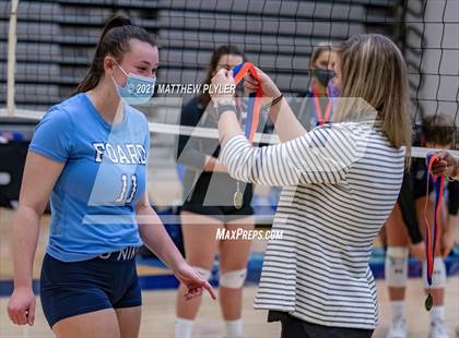 Thumbnail 3 in McMichael vs Foard (NCHSAA 2A Final) (2 of 2 - pre-game, post-game, and awards) photogallery.