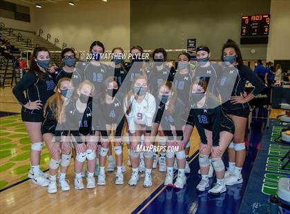 Thumbnail 2 in McMichael vs Foard (NCHSAA 2A Final) (2 of 2 - pre-game, post-game, and awards) photogallery.