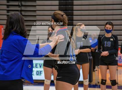 Thumbnail 2 in McMichael vs Foard (NCHSAA 2A Final) (2 of 2 - pre-game, post-game, and awards) photogallery.
