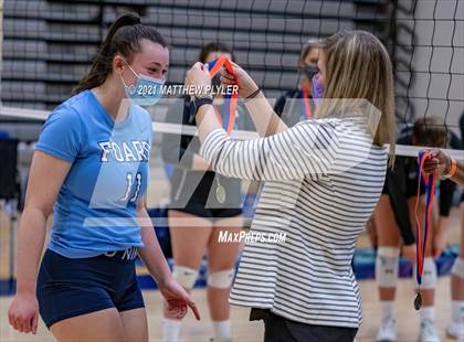 Thumbnail 1 in McMichael vs Foard (NCHSAA 2A Final) (2 of 2 - pre-game, post-game, and awards) photogallery.