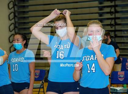 Thumbnail 3 in McMichael vs Foard (NCHSAA 2A Final) (2 of 2 - pre-game, post-game, and awards) photogallery.