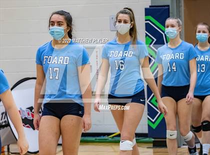 Thumbnail 1 in McMichael vs Foard (NCHSAA 2A Final) (2 of 2 - pre-game, post-game, and awards) photogallery.