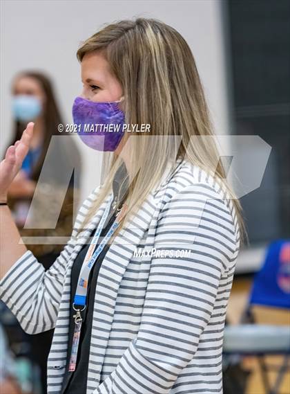 Thumbnail 2 in McMichael vs Foard (NCHSAA 2A Final) (2 of 2 - pre-game, post-game, and awards) photogallery.