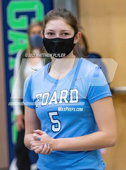 Thumbnail 3 in McMichael vs Foard (NCHSAA 2A Final) (2 of 2 - pre-game, post-game, and awards) photogallery.