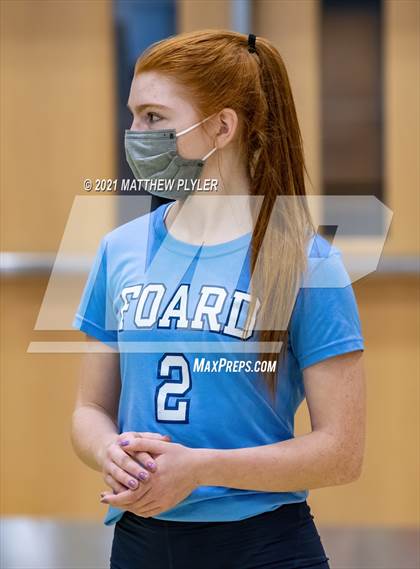 Thumbnail 3 in McMichael vs Foard (NCHSAA 2A Final) (2 of 2 - pre-game, post-game, and awards) photogallery.