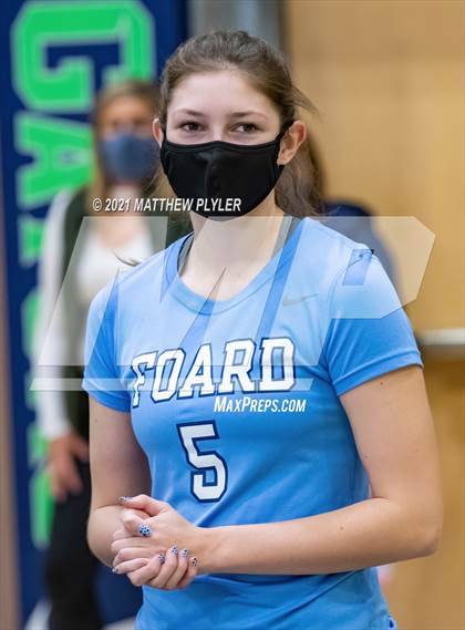 Thumbnail 1 in McMichael vs Foard (NCHSAA 2A Final) (2 of 2 - pre-game, post-game, and awards) photogallery.