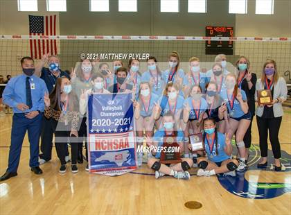Thumbnail 3 in McMichael vs Foard (NCHSAA 2A Final) (2 of 2 - pre-game, post-game, and awards) photogallery.