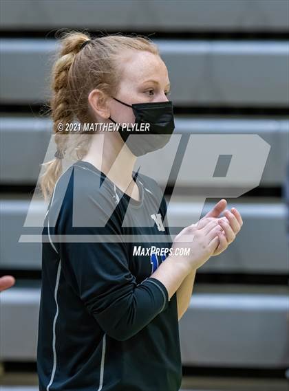Thumbnail 3 in McMichael vs Foard (NCHSAA 2A Final) (2 of 2 - pre-game, post-game, and awards) photogallery.