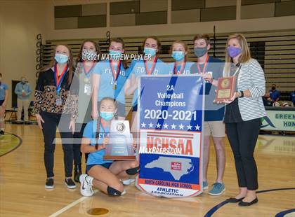 Thumbnail 1 in McMichael vs Foard (NCHSAA 2A Final) (2 of 2 - pre-game, post-game, and awards) photogallery.