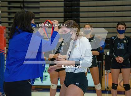 Thumbnail 3 in McMichael vs Foard (NCHSAA 2A Final) (2 of 2 - pre-game, post-game, and awards) photogallery.