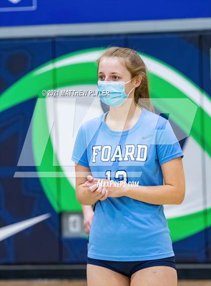 Thumbnail 1 in McMichael vs Foard (NCHSAA 2A Final) (2 of 2 - pre-game, post-game, and awards) photogallery.