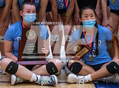 Thumbnail 1 in McMichael vs Foard (NCHSAA 2A Final) (2 of 2 - pre-game, post-game, and awards) photogallery.