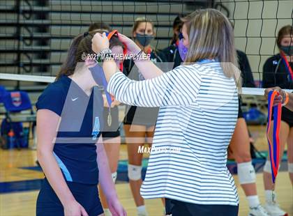 Thumbnail 2 in McMichael vs Foard (NCHSAA 2A Final) (2 of 2 - pre-game, post-game, and awards) photogallery.