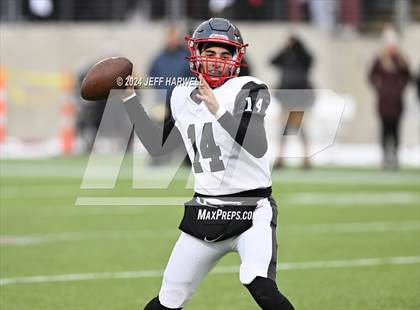 Thumbnail 3 in Central Catholic vs. Bishop Watterson (OHSAA Division 3 Final) photogallery.