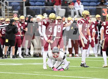 Thumbnail 3 in Central Catholic vs. Bishop Watterson (OHSAA Division 3 Final) photogallery.